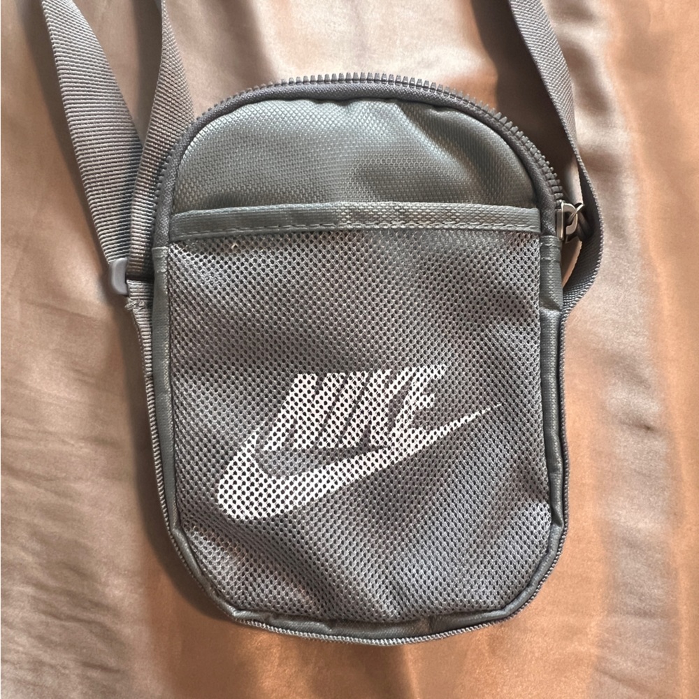 Nike GYM crossbody sports bag